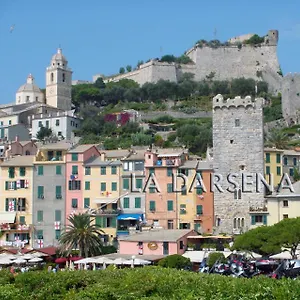 https://affittacamere-la-darsena-portovenere.hotelitalianriviera.com