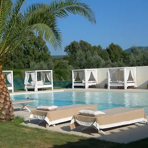 https://relais-le-fornacelle-castagneto-carducci.it-tuscanyhotel.com